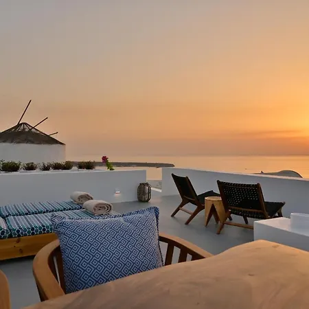 Cape Suite Oia-3