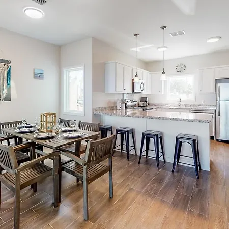 Las Joyas Bayview Home #202-3