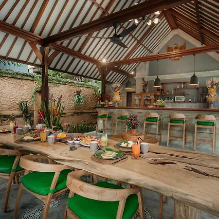 Mangkun Villa Ubud 1-2