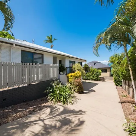 Beach House On Main - Airlie Beach-3