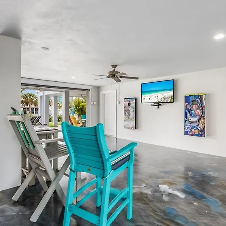 Snook Lookout - 211 Oak Ave-3