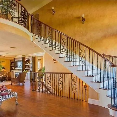 Large Mediterranean Oasis - Water Views & Pool-2
