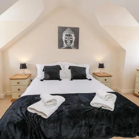 Razorbill Cottage-2