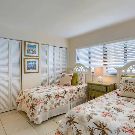 1506 Lighthouse Towers-3