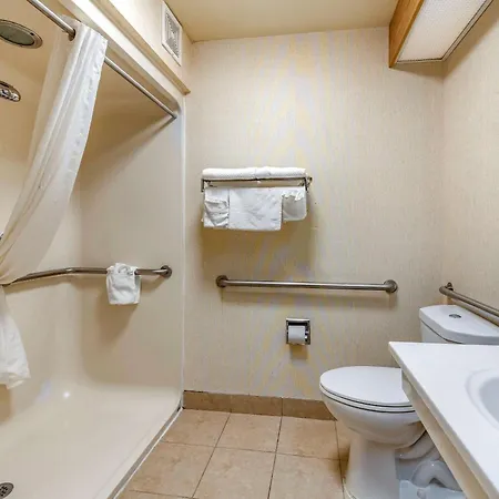 Econo Lodge North Academy-3