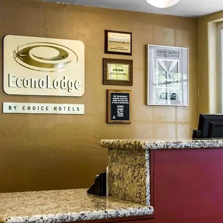 Econo Lodge Sacramento Convention Center-3