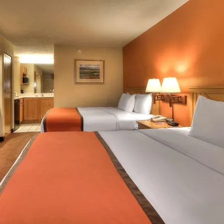 Econo Lodge Pigeon Forge Riverside-3