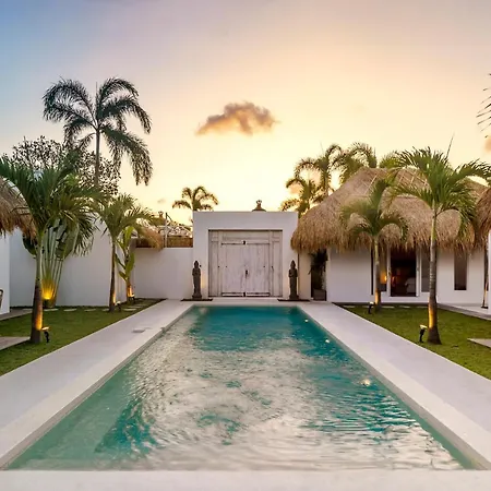 Villa Surga Blue By Alfred In Bali-2