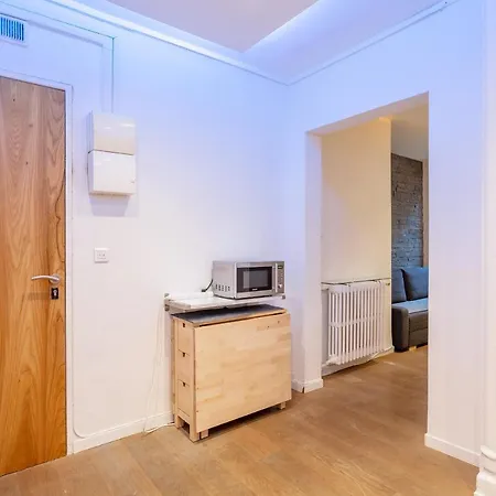 Victor Hugo Flat-3