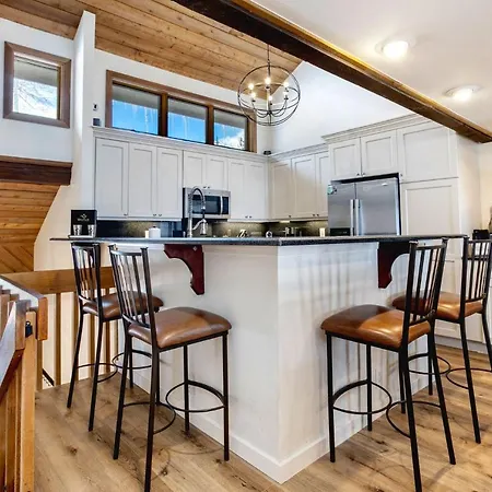 82 Ridgepoint Townhomes-3