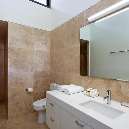 Canalfront Retreat, Private Jetty & Pool-2