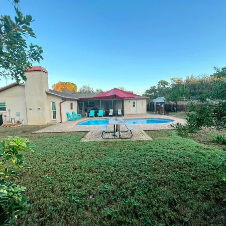 Dream Vacation Home W Heated Pool Close To Beaches Clearwater St Pete Quiet With Big Backyard-3