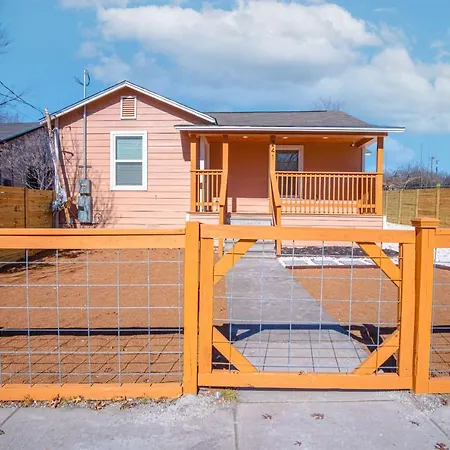 Adorable 4Br 2Ba Close To Riverwalk And Downtown-3