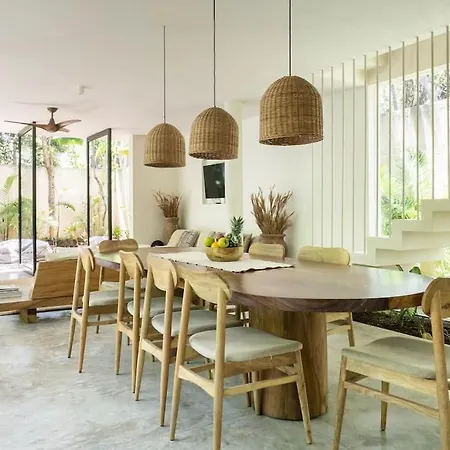 Casa Areca, Awarded Architectural Villa Located In A Secured Gated Community, With Concierge Services-3