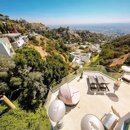Hollywood Hills Modern Sanctuary-Jaw Dropping View-2