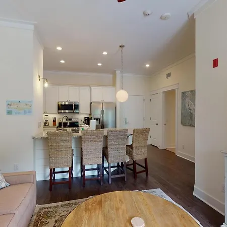 King Suite @ 400 Ocean Suites-3