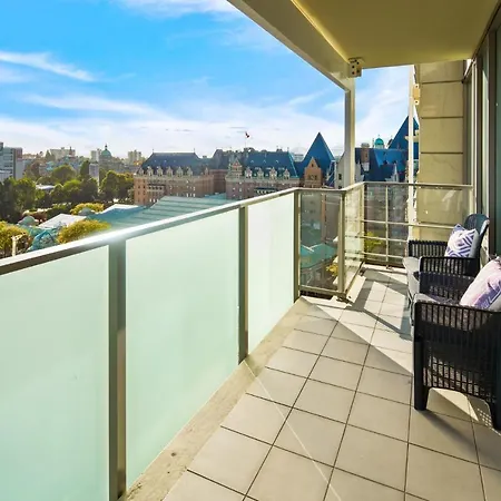 Falls Parliament Suite By Iris Properties!-2