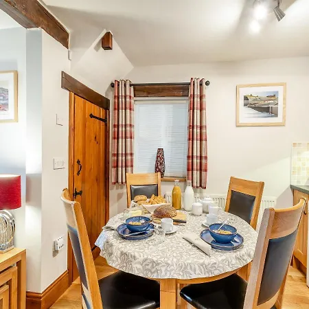 Nans Cottage - Uk43350-2