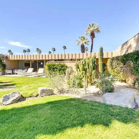 Mid-Century El Paseo Condo In Iconic Sandpiper!-3