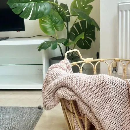 5 Bedroom House Se6-2