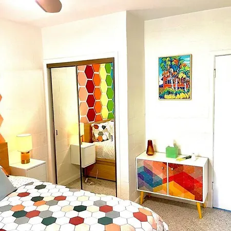 The Flamingo Palms Private 1Bd 1Ba Unit In Duplex-2