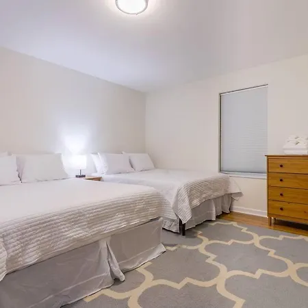 Saratoga Serenity: Charming Rental Nearby Downtown-3