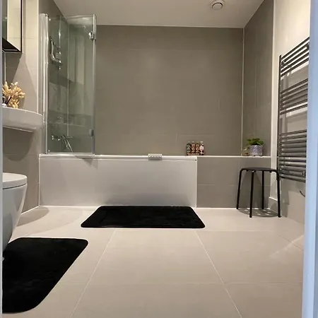 Echo Court-2