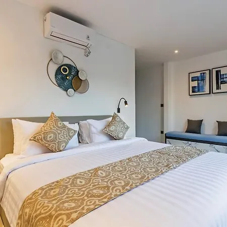 Manresa Villa-4Br Private Villa In Berawa, Bali-3