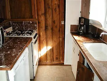 Always Inn Idyllwild Vacation Cottages-2