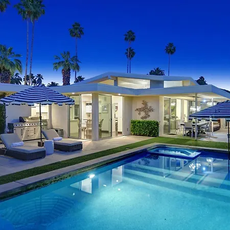 Canyon Palms Estate- Ultra-Luxe, Pool, Spa, Firepit, Outdoor Kitchen & More-2