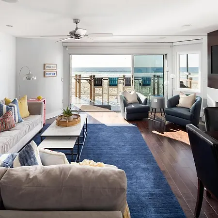Oceanfront, Two-Level Condo With Stunning View, Decks, Fast Wifi & Fireplace-2