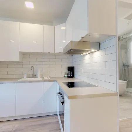 1Br And Sofabed At Whistler On The Lake, Lakefront, Serene Setting, Wood Burning Fireplace-3
