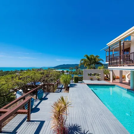 Airlie Beach Seaviews-2