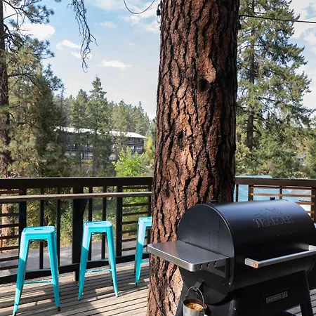 Loge Leavenworth Riverside-3