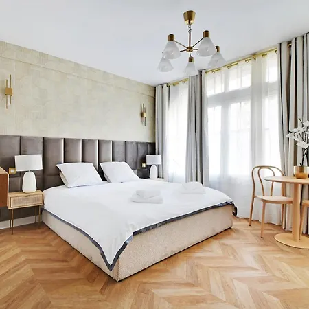 Studio Place Des Vosges - Le Marais-3