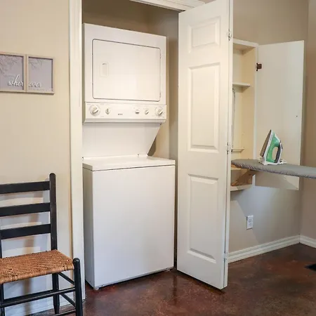 Cozy Corner Cottage-3