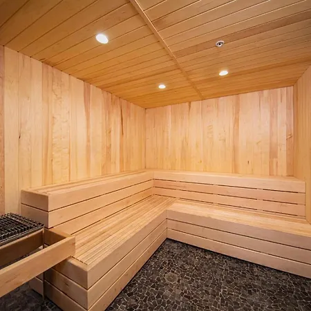 Palisades Tahoe Lodge Rentals Studio #151-3