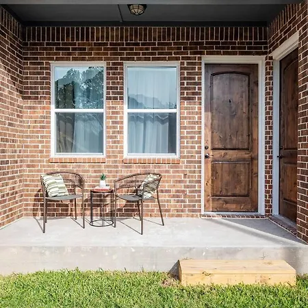 Elegant Home In Gated Community-3
