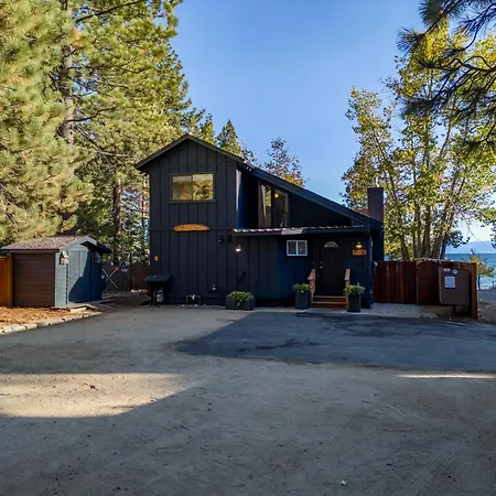 Waves End Lakefront - 3Br Tahoe Vista W Private Sandy Beach, Walk To Town!-3