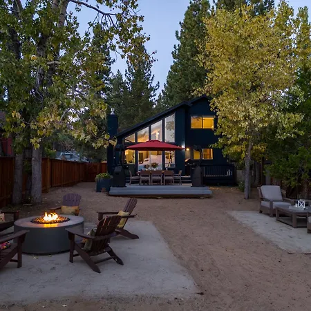 Waves End Lakefront - 3Br Tahoe Vista W Private Sandy Beach, Walk To Town!-2