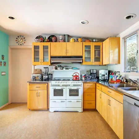 Bixby Beauty 50S Mod Long Beach-3
