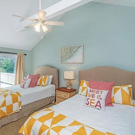 806 Carolina Boulevard-3