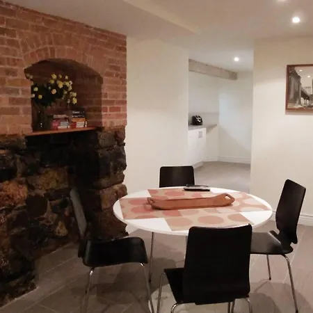 The Griffin B And B, Private Two Bedroom Suite In Victorian Ditmas Park-3