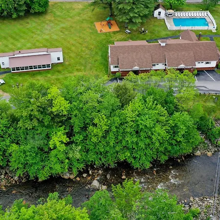 Eclectic Studio Cabin W/ Kitchenette, Free Wifi, Riverfront Location & More-3