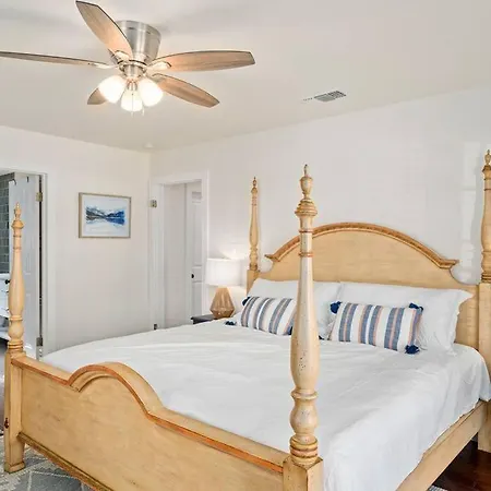 The Hidden Tavern House With Private Hot Tub-2