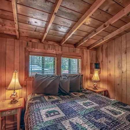Knotty Pine: A Cute Ruidoso Classic With A Private Hot Tub!-2