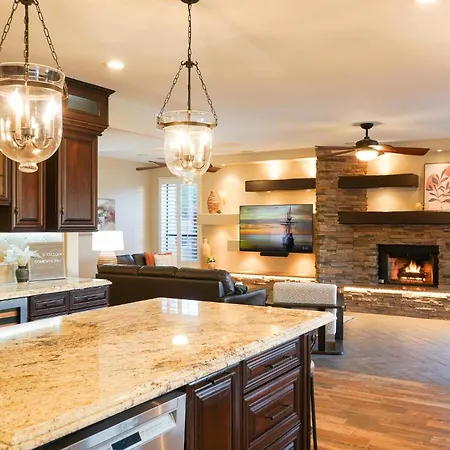 Lakeside Luxury Val Vista-3