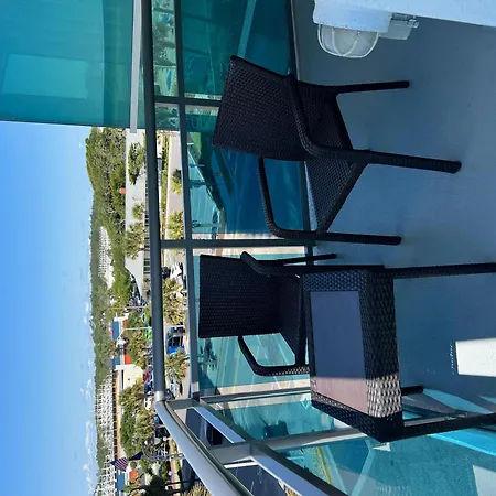 107 S Ocean Blvd, 0308 - Ocean Front Sleeps 6-2