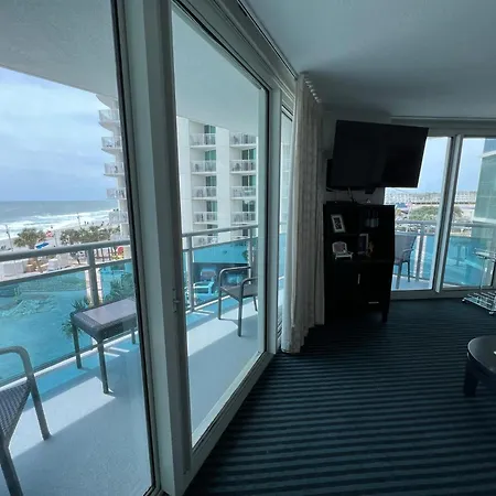 107 S Ocean Blvd, 0308 - Ocean Front Sleeps 6-3