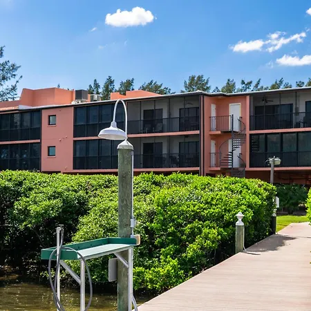 Coquina Moorings 102-3